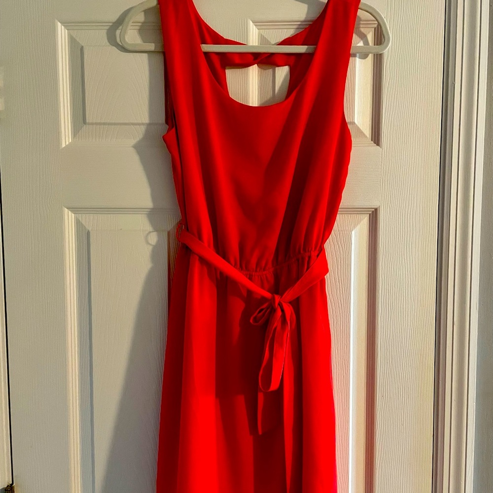 Women’s Gap sleeveless dress. Perfect for layering for Fall.
